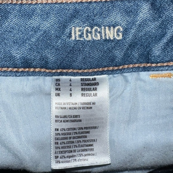 American Eagle Jegging Jeans - Picture 8 of 8